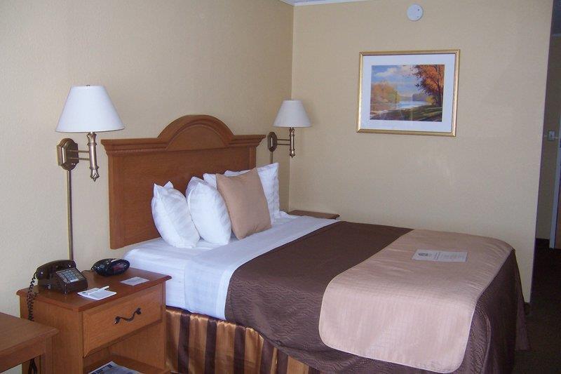 Norwood Inn & Suites Mankato North Mankato Δωμάτιο φωτογραφία